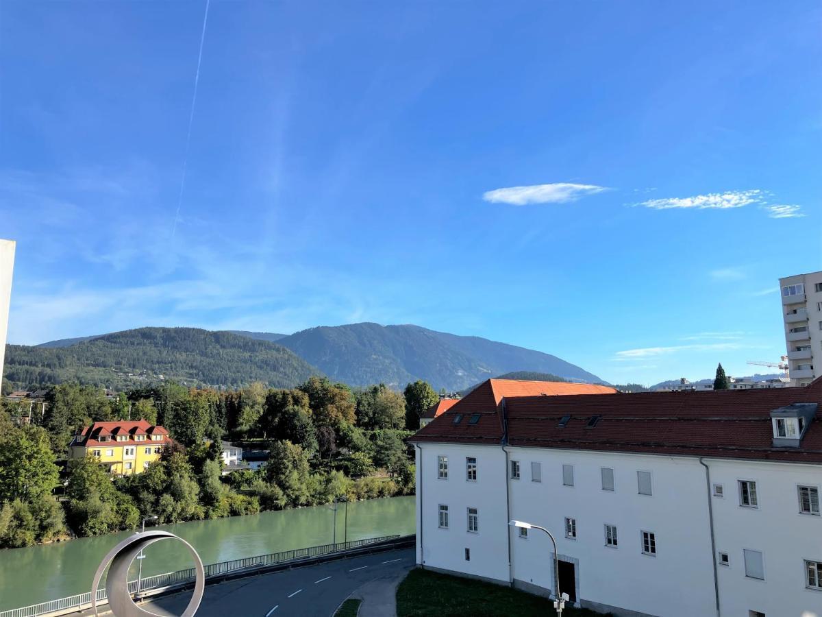 City Center Apartment Villach Bagian luar foto