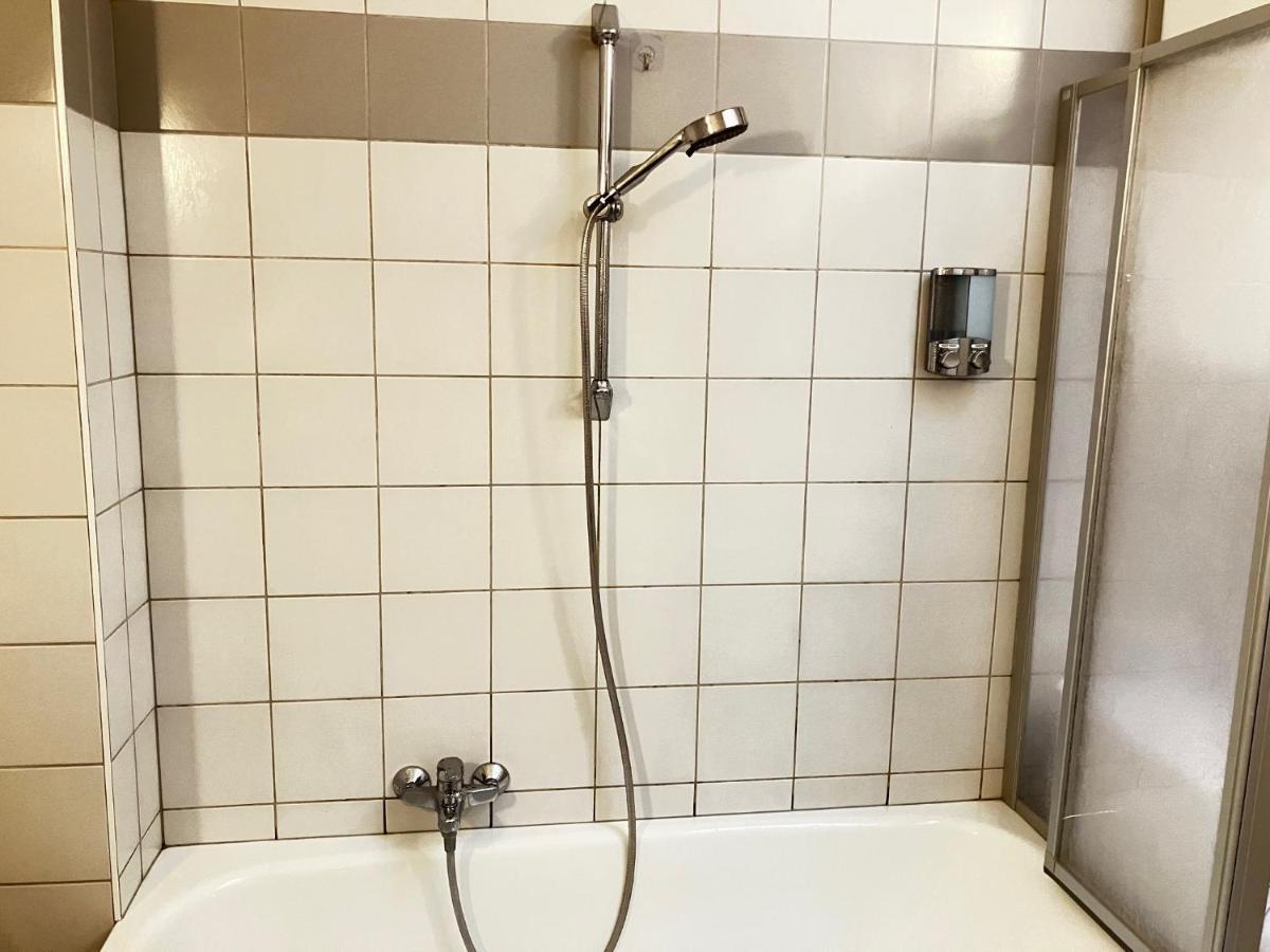 City Center Apartment Villach Bagian luar foto
